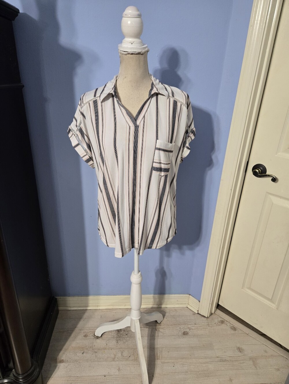 Flower & Feathers Large Womens Blouse